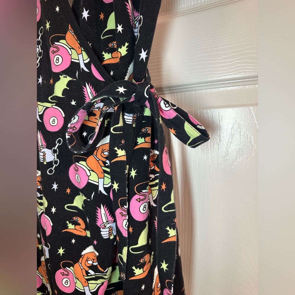 🖤 Nooworks Dahlia Wrap Dress – “Mean Machine” Print 🐈‍⬛🎱 - Picture 6 of 8